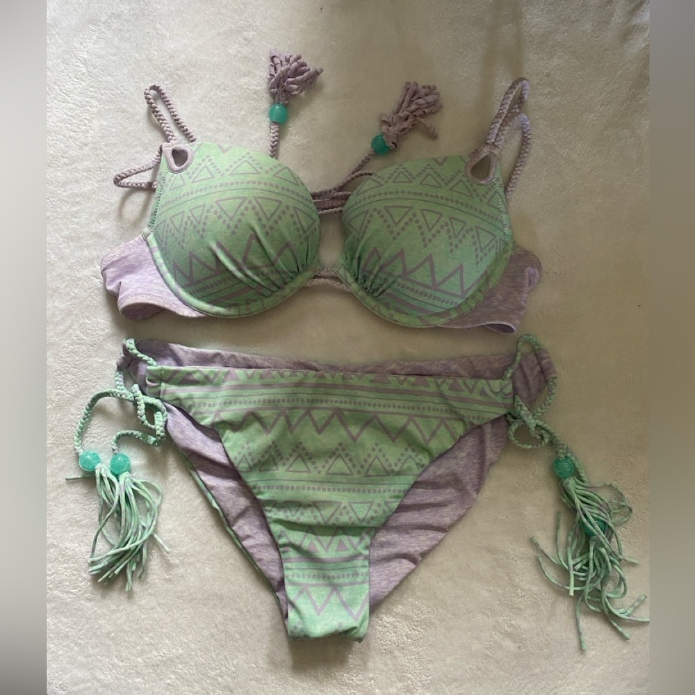 Victoria's secret bombshell bikini set reversible bottoms 36B medium